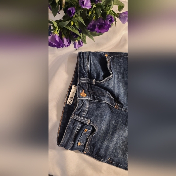 Zara Jeans - size 2 - Picture 3 of 9